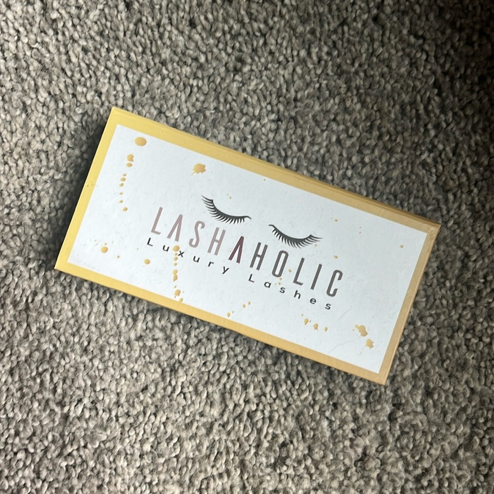 Lashaholic Luxury Lashes - Instaglam